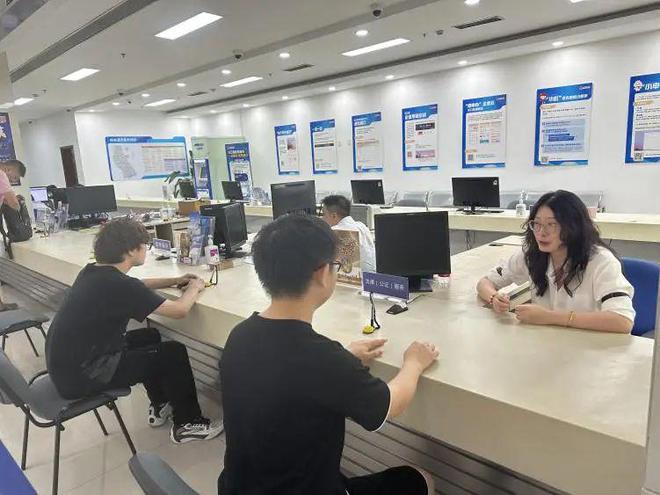 虹口區政務服務中心 惠企服務再升級，精準咨詢助力企業發展